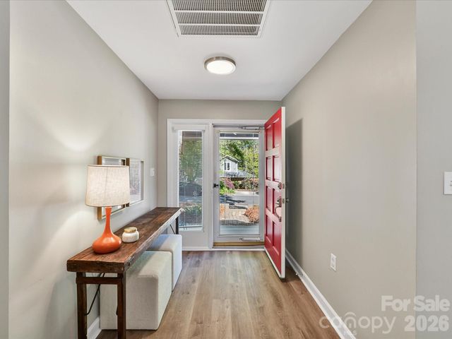 6712 Paces Ferry Lane, Charlotte, NC 28226