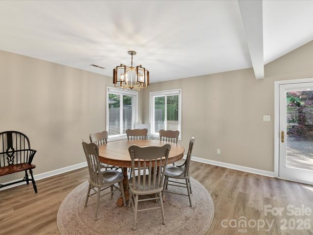 6712 Paces Ferry Lane, Charlotte, NC 28226