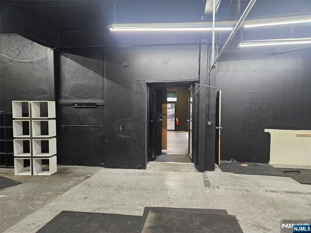 400 Route 46 1st Fl, South Hackensack, NJ 07606