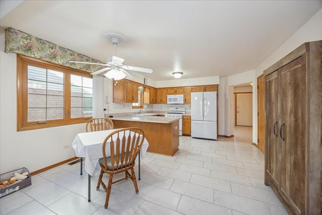 417 Somerset Lane, New Lenox, IL 60451