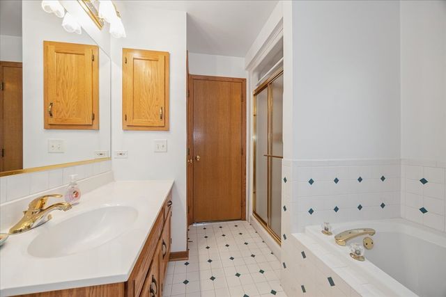 417 Somerset Lane, New Lenox, IL 60451