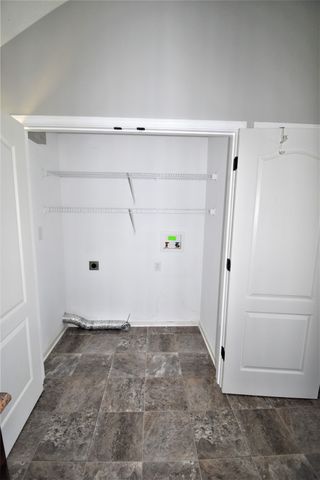 584 Cedar Valley Dr, Clarksville, TN 37043