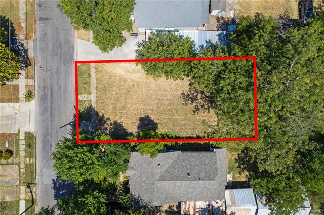 819 N Walnut Street, Sherman, TX 75090