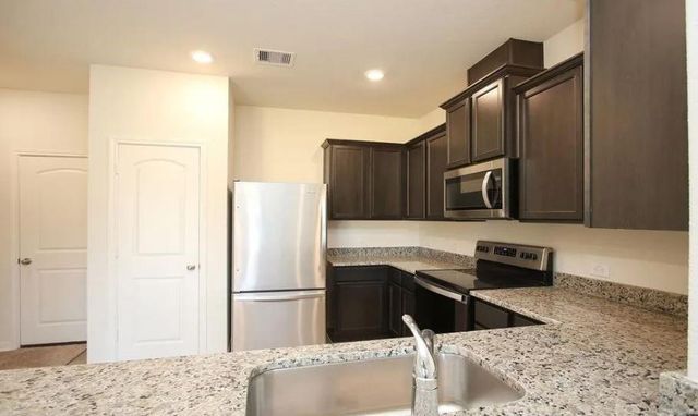 549 Bains Street, Brookshire, TX 77423