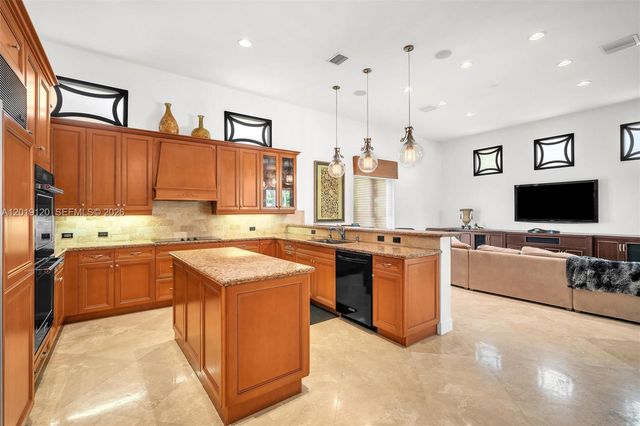 1480 Windjammer Way ., Hollywood, FL 33019
