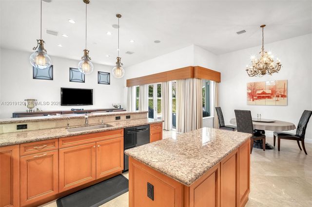 1480 Windjammer Way ., Hollywood, FL 33019