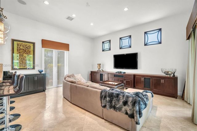 1480 Windjammer Way ., Hollywood, FL 33019