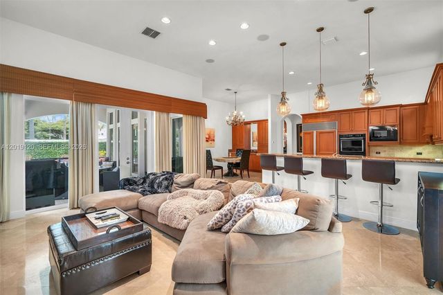 1480 Windjammer Way ., Hollywood, FL 33019