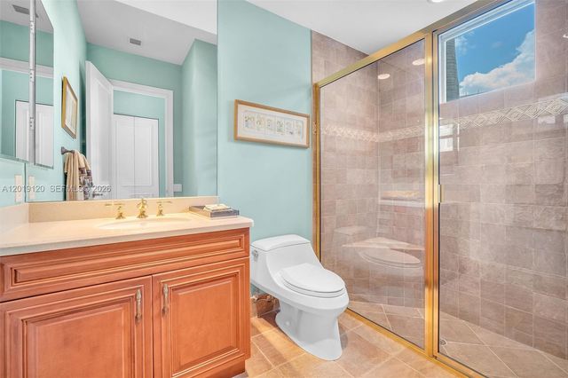 1480 Windjammer Way ., Hollywood, FL 33019