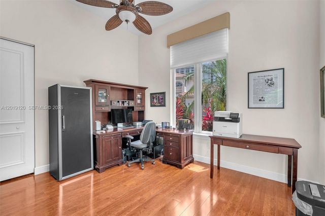 1480 Windjammer Way ., Hollywood, FL 33019