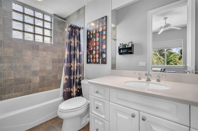 1480 Windjammer Way ., Hollywood, FL 33019