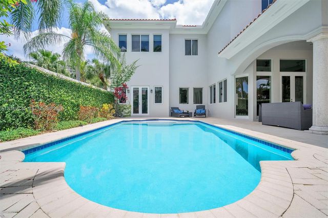 1480 Windjammer Way ., Hollywood, FL 33019