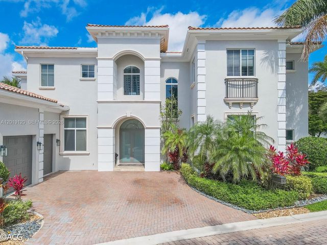 1480 Windjammer Way ., Hollywood, FL 33019