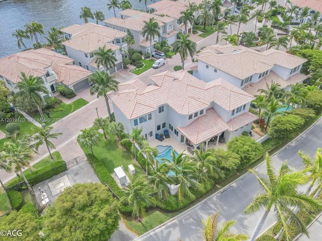 1480 Windjammer Way ., Hollywood, FL 33019