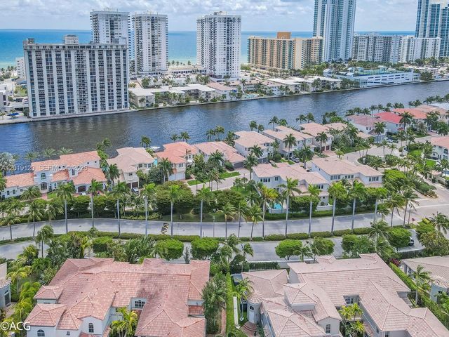1480 Windjammer Way ., Hollywood, FL 33019