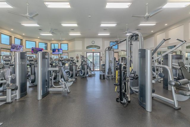 1480 Windjammer Way ., Hollywood, FL 33019