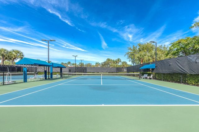 1480 Windjammer Way ., Hollywood, FL 33019