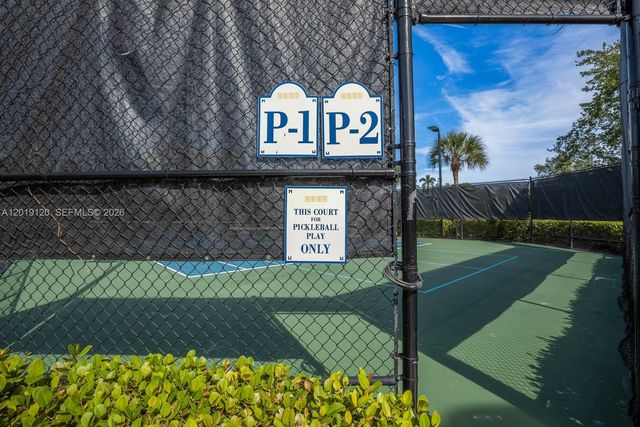 1480 Windjammer Way ., Hollywood, FL 33019