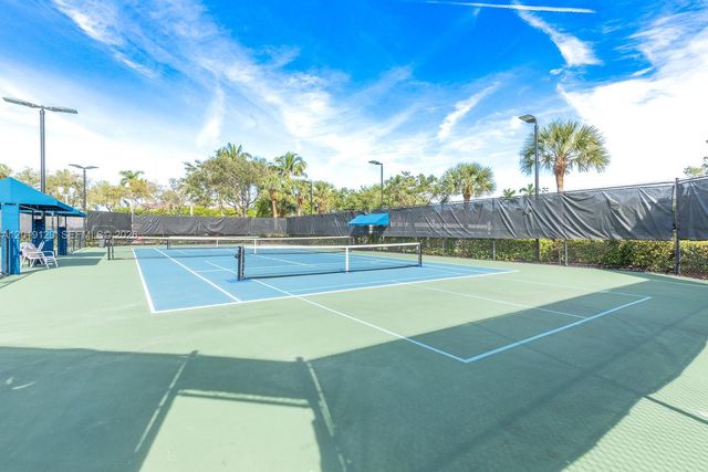 1480 Windjammer Way ., Hollywood, FL 33019