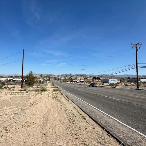 6136 Adobe, 29 Palms, CA 92277