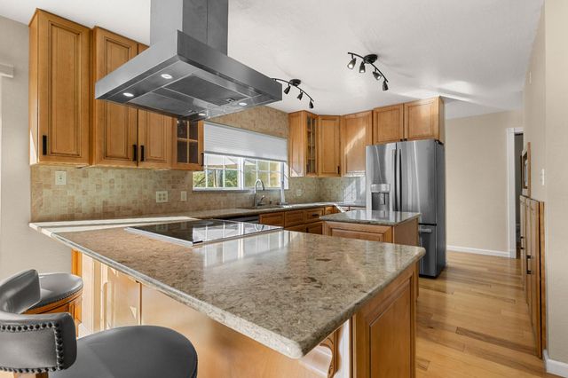 5901 Cerrito Rd, Diamond Springs, CA 95619