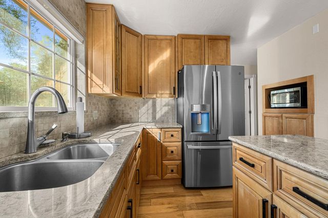 5901 Cerrito Rd, Diamond Springs, CA 95619