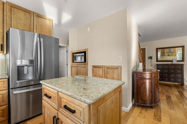 5901 Cerrito Rd, Diamond Springs, CA 95619