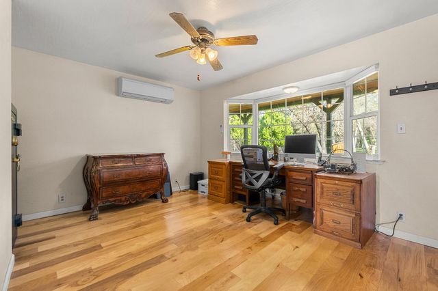 5901 Cerrito Rd, Diamond Springs, CA 95619