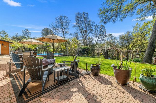 5901 Cerrito Rd, Diamond Springs, CA 95619