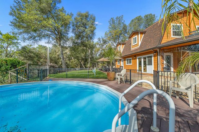 5901 Cerrito Rd, Diamond Springs, CA 95619