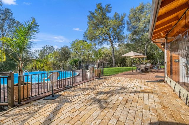 5901 Cerrito Rd, Diamond Springs, CA 95619