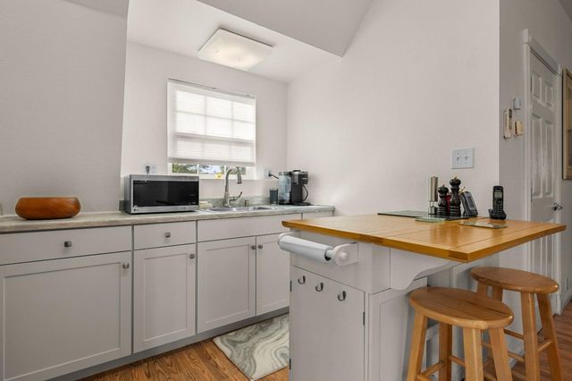 5901 Cerrito Rd, Diamond Springs, CA 95619