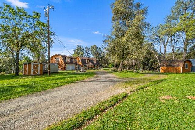 5901 Cerrito Rd, Diamond Springs, CA 95619