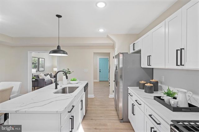 713 CHESTNUT HILL AVE, Baltimore, MD 21218