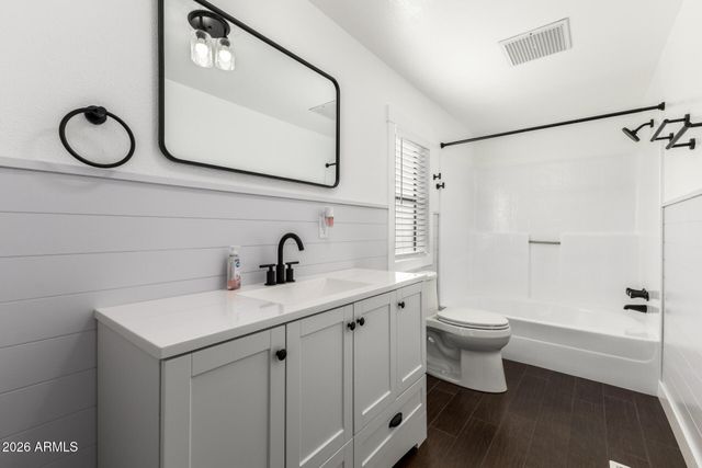 16022 N 70TH Avenue, Peoria, AZ 85382