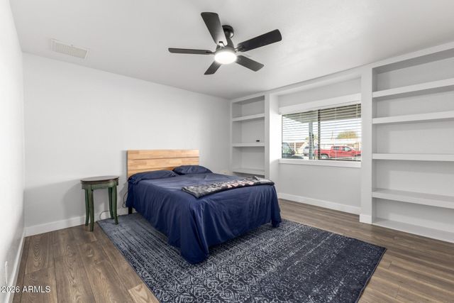 16022 N 70TH Avenue, Peoria, AZ 85382