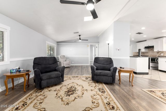 16022 N 70TH Avenue, Peoria, AZ 85382