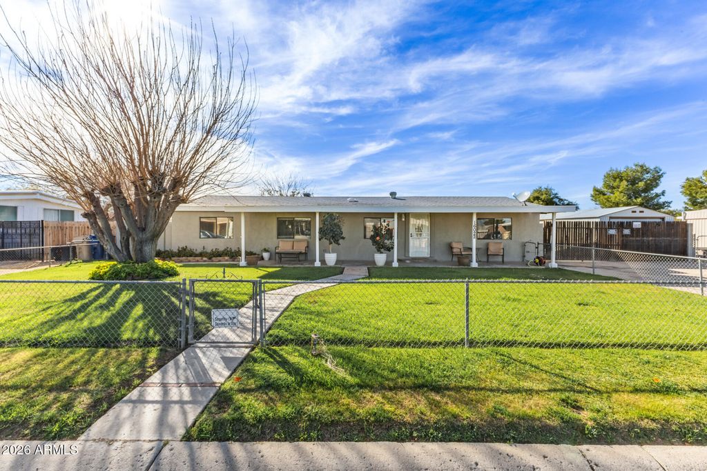 16022 N 70TH Avenue, Peoria, AZ 85382