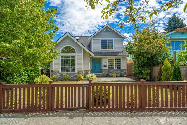 2712 57th Avenue SW, Seattle, WA 98116