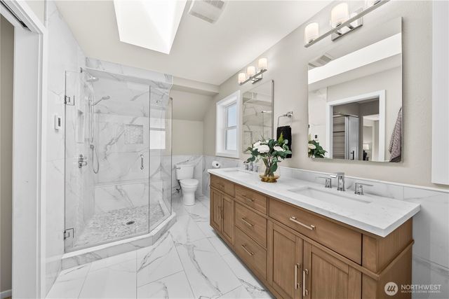 2712 57th Avenue SW, Seattle, WA 98116