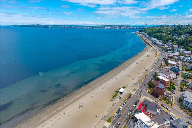 2712 57th Avenue SW, Seattle, WA 98116