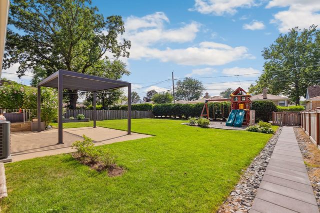 7444 Kildare Avenue, Skokie, IL 60076