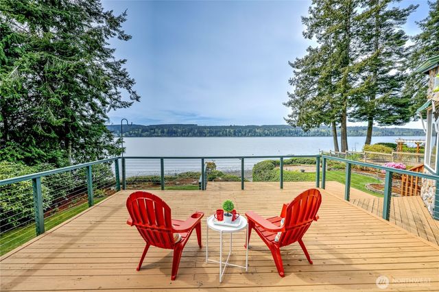 28919 Gamble Place NE, Kingston, WA 98346
