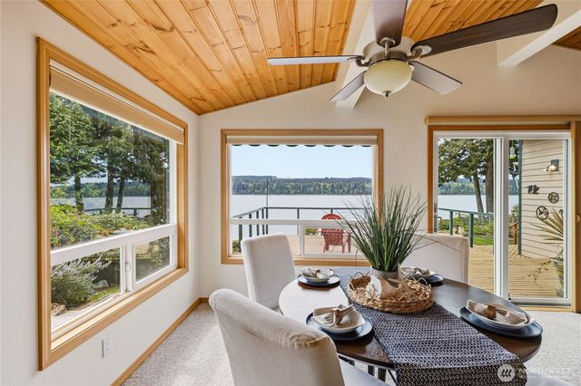 28919 Gamble Place NE, Kingston, WA 98346