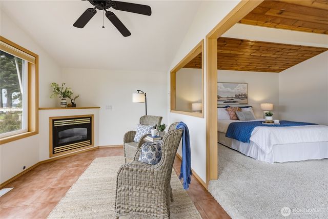 28919 Gamble Place NE, Kingston, WA 98346