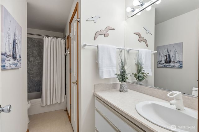 28919 Gamble Place NE, Kingston, WA 98346