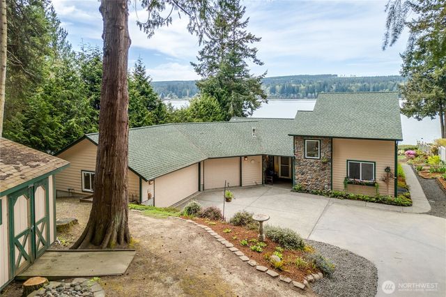 28919 Gamble Place NE, Kingston, WA 98346