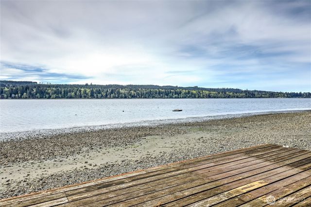 28919 Gamble Place NE, Kingston, WA 98346