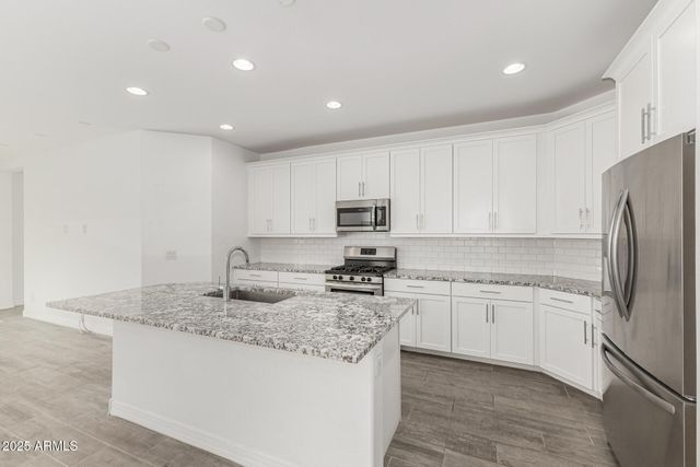 1229 E MALDONADO Drive, Phoenix, AZ 85042