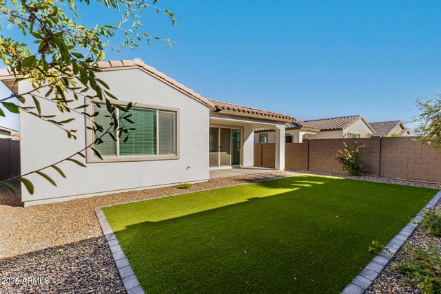 1229 E MALDONADO Drive, Phoenix, AZ 85042